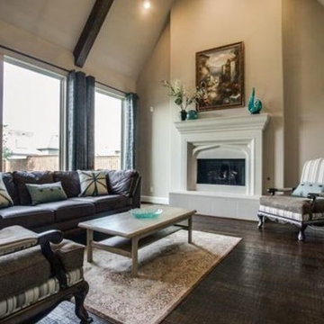 Prosper "Occuppied" AFTER Family Room - Home Staging to Sell