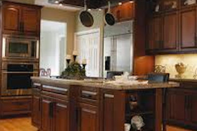 Kitchen photo in Columbus