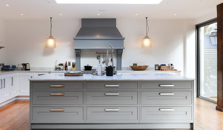 Houzz Tour: A Listed Country Farmhouse With a Modern Edge