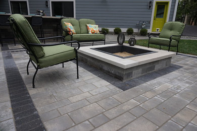 Inspiration for a contemporary patio remodel in Milwaukee