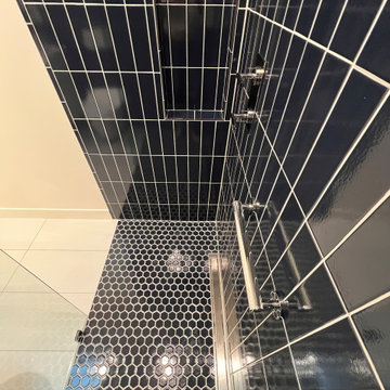 Curbless Shower w/Streamline Fixtures