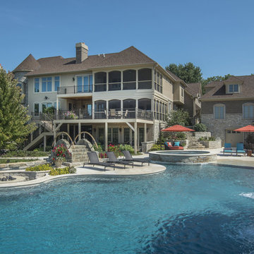 Amazing Swimming Pool, Spa, and Fire Pit