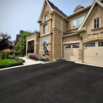 Driveway and Entry Landscape Integration