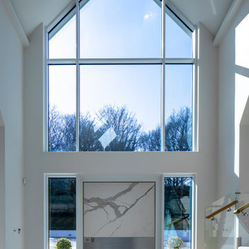 Manchester, UK “Green Hollow” – Private Villa