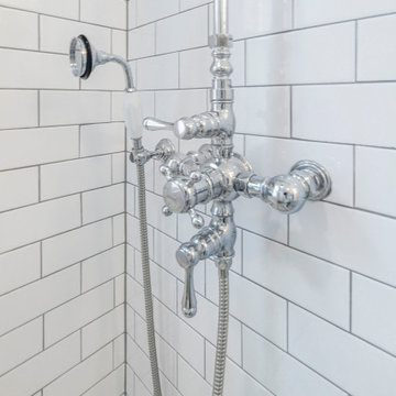 Traditional Bathroom and Powder Room Remodel / Alexandria, VA