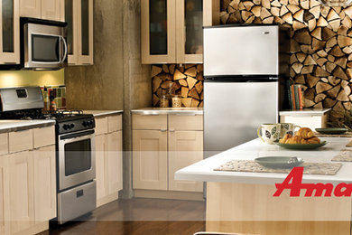 Example of a kitchen design in Milwaukee