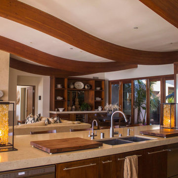 MODERN STYLE BEACH HOUSE IN SAN CLEMENTE, CALIFORNIA.