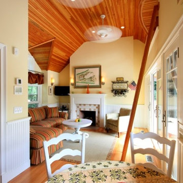 Lincoln Pool House