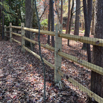 Split rail fence with wire