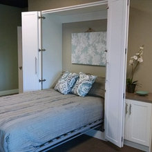 Murphy bed