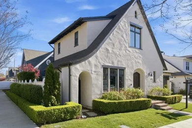 Example of an exterior home design in San Francisco