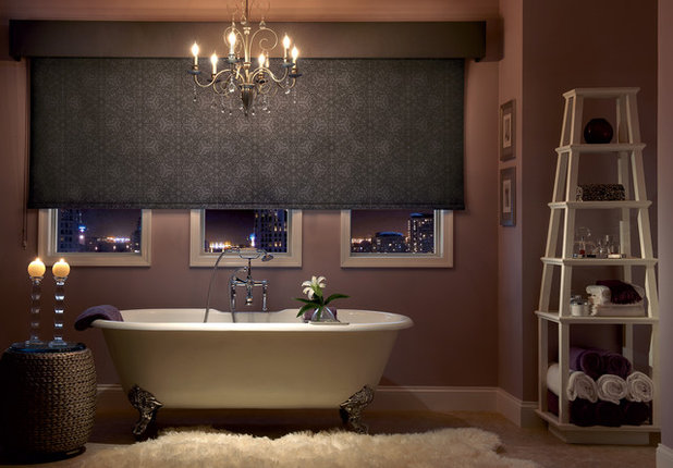 Классический Ванная комната by 3 Blind Mice Window Coverings, Inc.