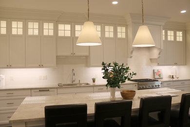 Elegant home design photo in Boston