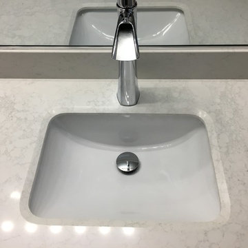 Vanity w/ Mirror