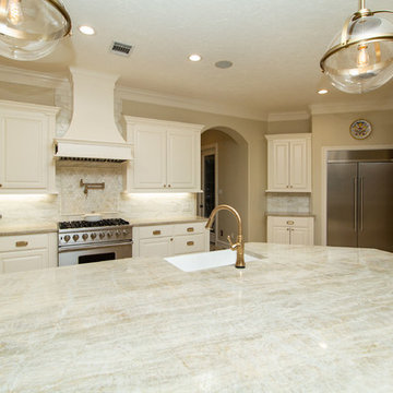 Wellspring Lake - Kitchen