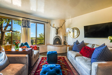 Design ideas for a transitional living room in Albuquerque.