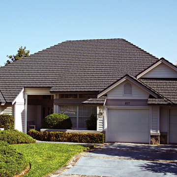 Metal Roofing - Classic Manor Shake in Mustang Brown