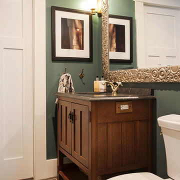 Boxborough Craftsman Bathrooms
