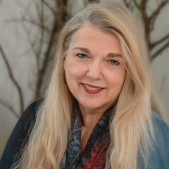 CYNTHIA E STEWART / Hoffman and Albers Interiors