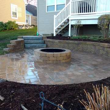 Fire Pits/Fireplaces