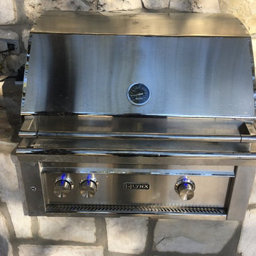 Mid-century outdoor kitchen