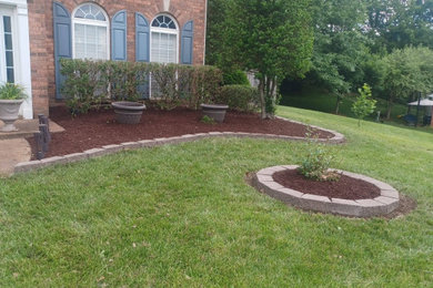 Inspiration for a landscaping in Nashville.