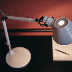 Artemide - Table Lamps