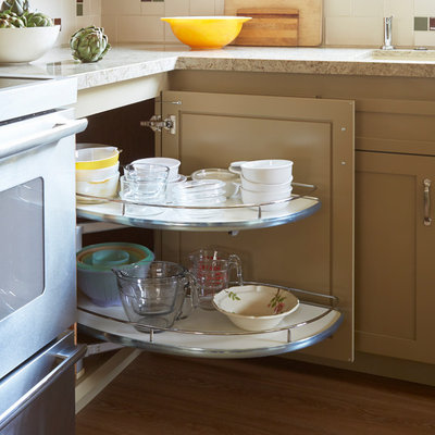 Transitional home design photo in San Francisco