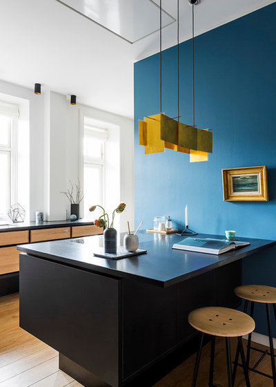 Contemporary Kitchen by Garde Hvalsoe