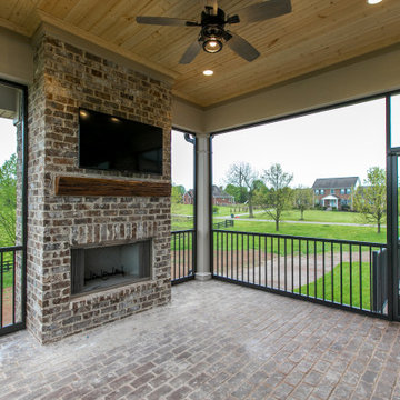 2000 Oak Hill Lane