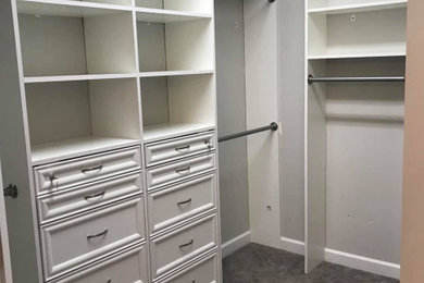 Elegant closet photo in New York