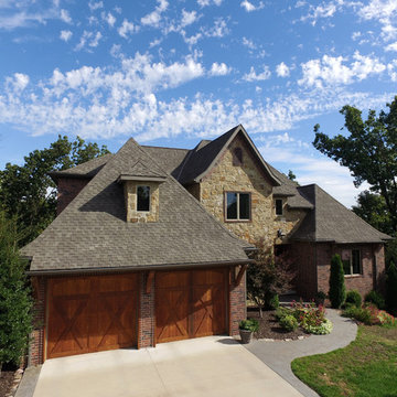 Red Fox Run - TAMKO Heritage Vintage shingles in Weathered Wood