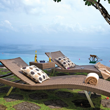 Outdoor Wicker Chaise Lounge