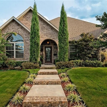 Gorgeous Curb Appeal