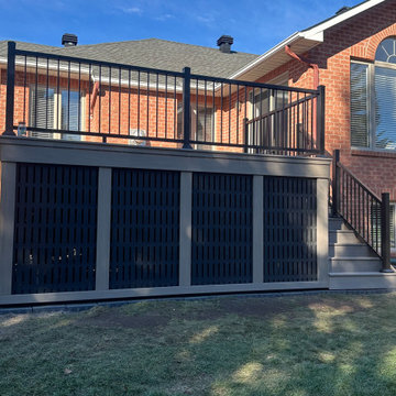 Coastline with Wide trim and pvc lattice