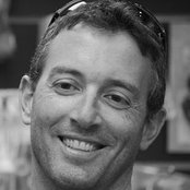 Guy Manovas billede