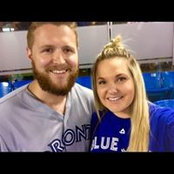 Allyson Arkell's photo