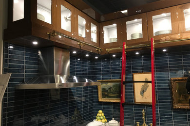 Galleries & Displays