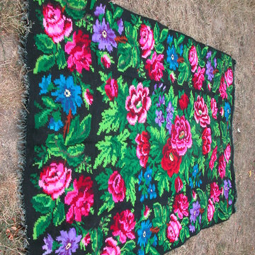 Rose Kelim
