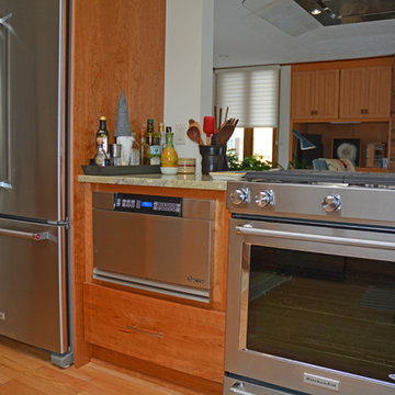 Welcoming Eclectic Kitchen Design - East Lansing