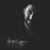 akhil vibis billede
