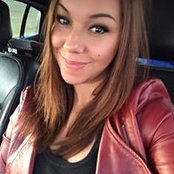 Sarah Beths foto