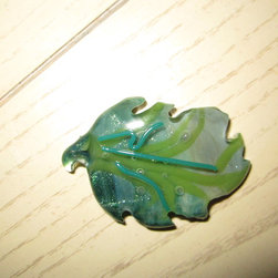 Glass pulls and knobs for drawers and cabinets - Cabinet And Drawer Handle Pulls