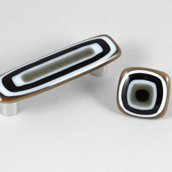 Knobs - Cabinet And Drawer Knobs