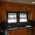 Colonial White Granite Traditional Kitchen  Grand 