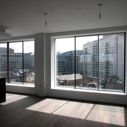 Buckingham Gate - Windows