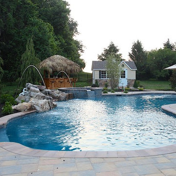 Tiki Bar Pool Plus