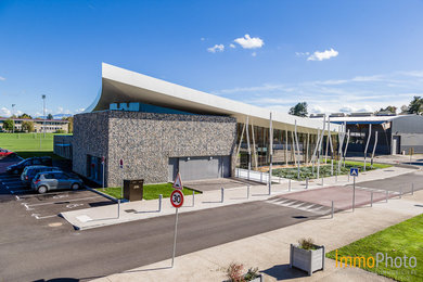 Aménagement d'une façade de maison moderne.