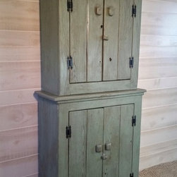 Monroe Farmhouse - Products