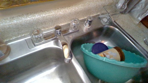Garden Hose To An Apt Kitchen Sink, Can You Attach A Garden Hose To Kitchen Faucet